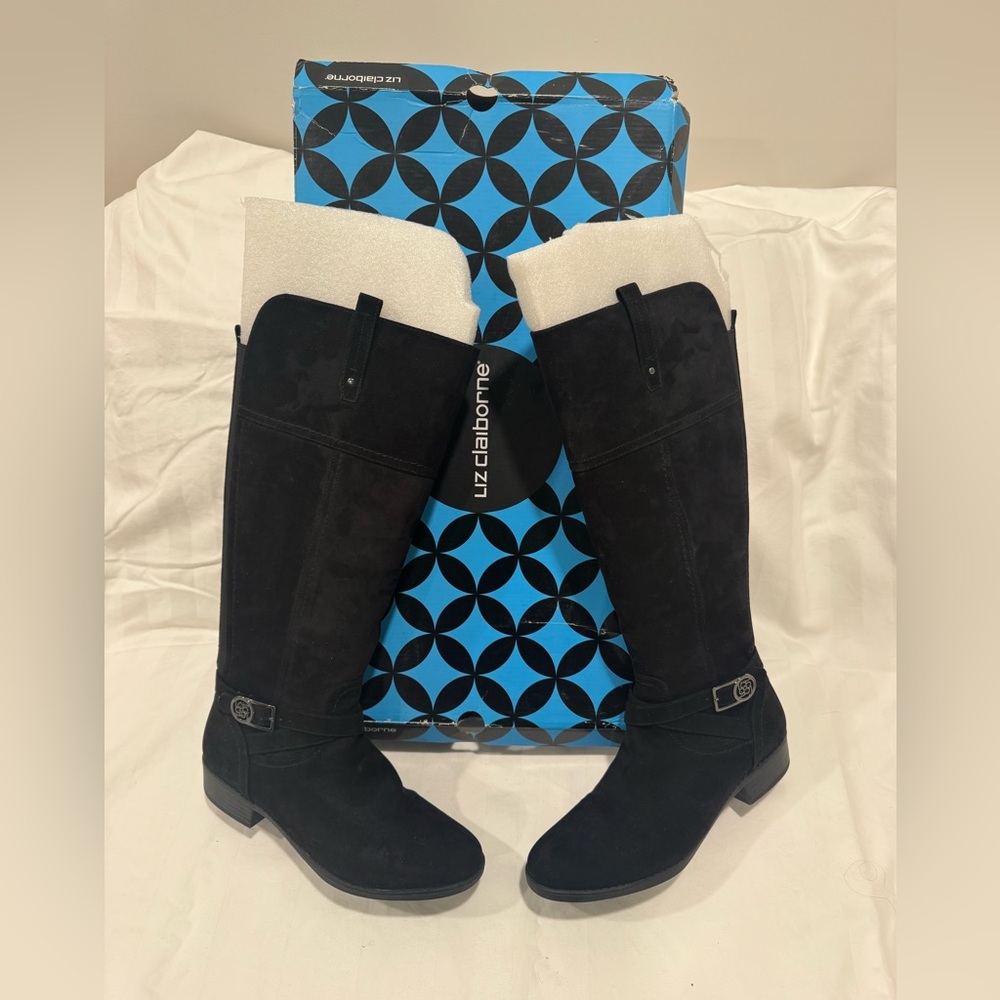 Liz Claiborne Palermo Black Suede Boots 9